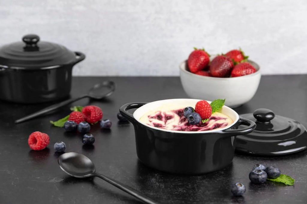 Ceramic Mini Cocotte Set, 12 Oz, Set of 4, Black E578
