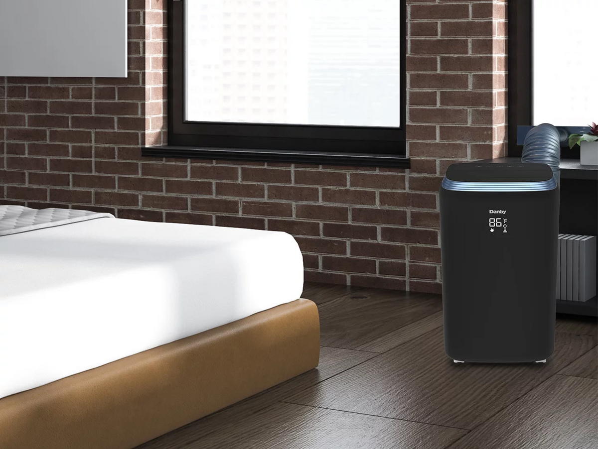 Black 12,500 BTU Portable AC E69743