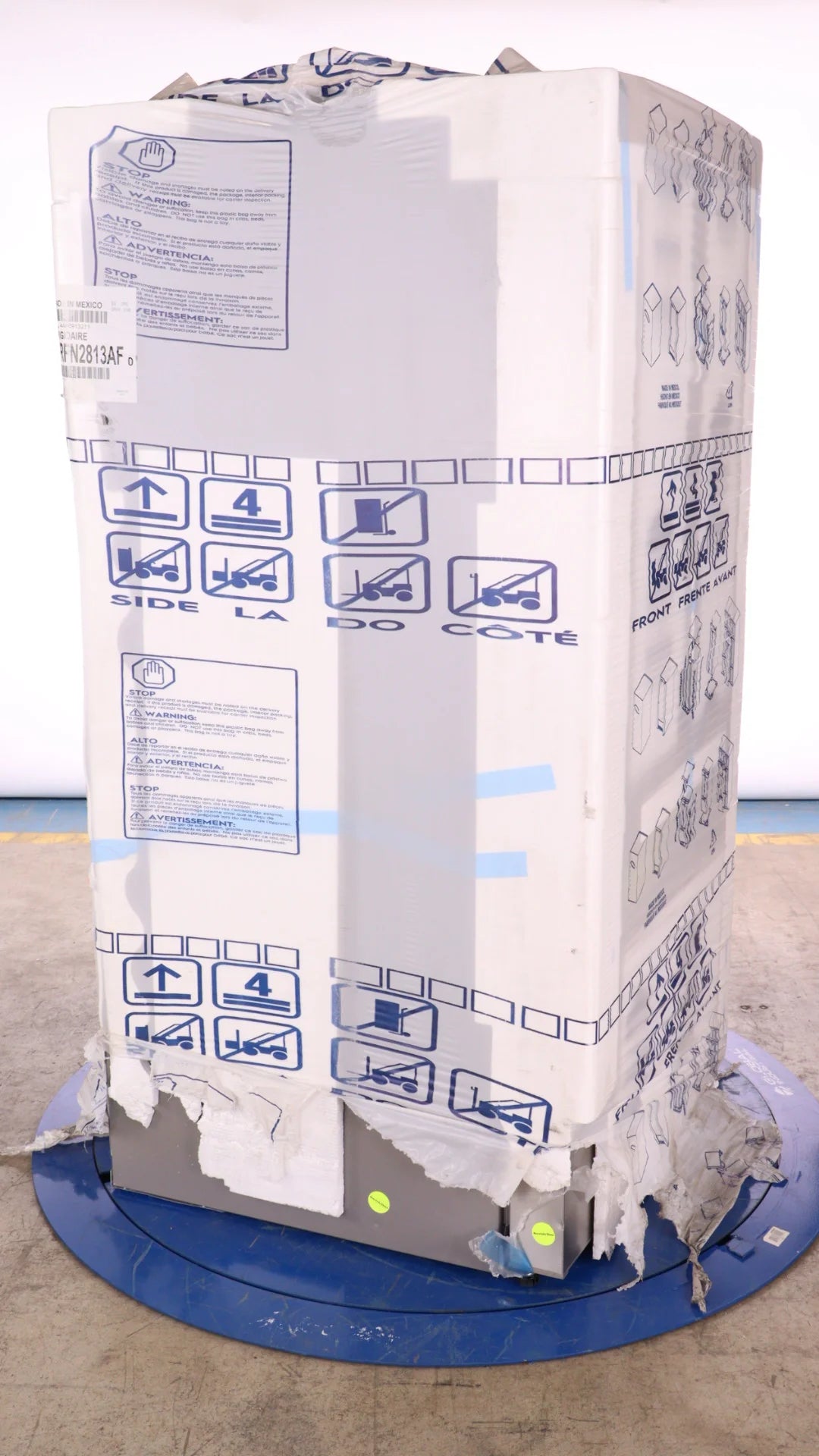 36 In 28.8 Cu. Ft. Stainless Steel French Door Refrigerator L4795