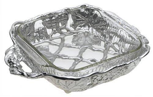 Grape Casserole with 2 Quart Pyrex F4634