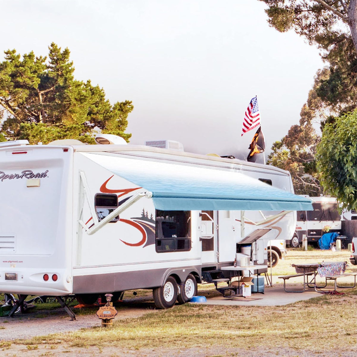 White Motorized Retractable RV Awning 10x8 Ft Q476238