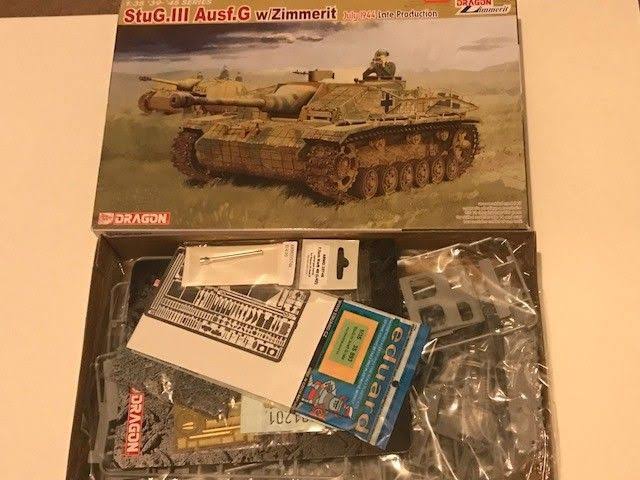 1/35 Scale Model Building Kit D525