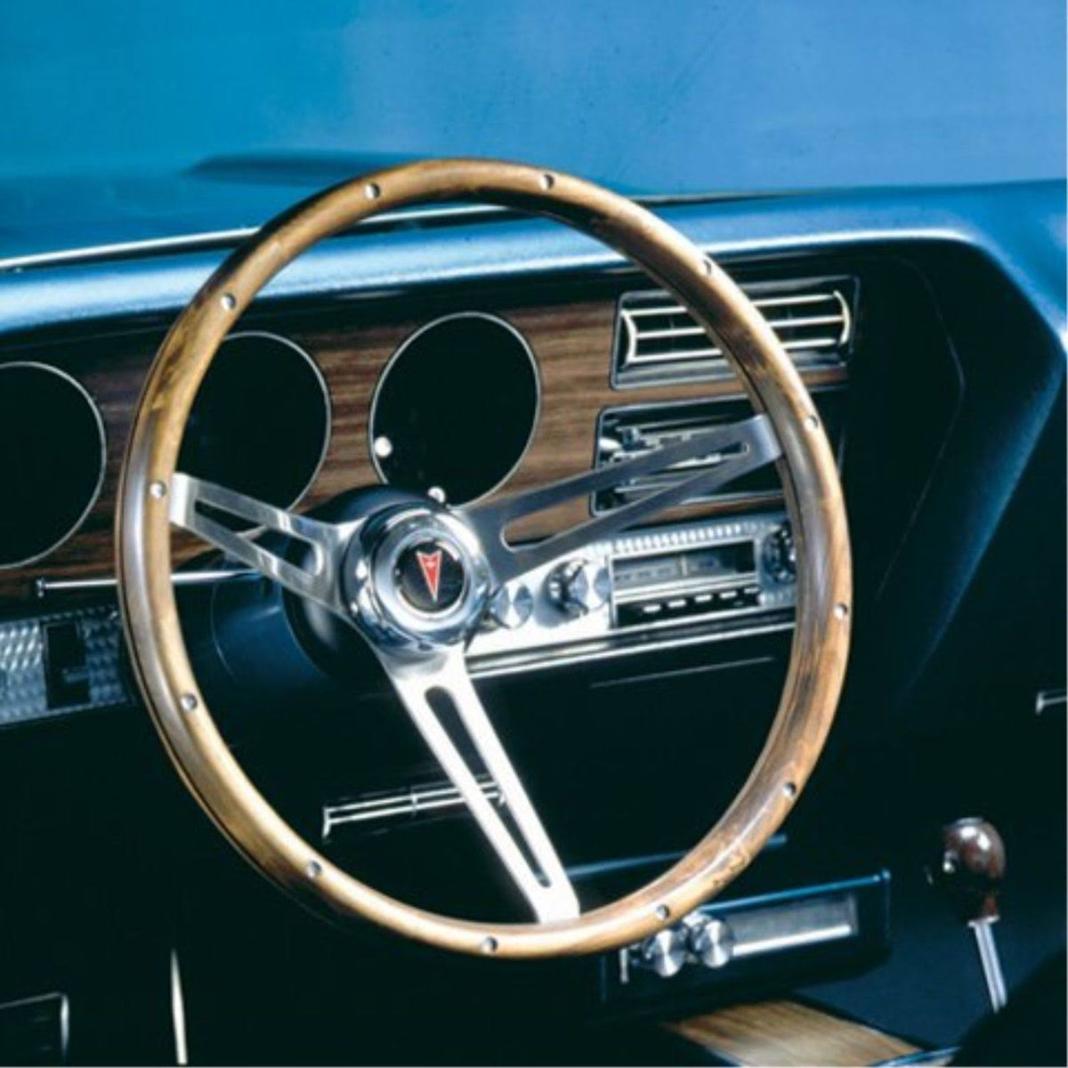Classic Pontiac Steering Wheel R931358