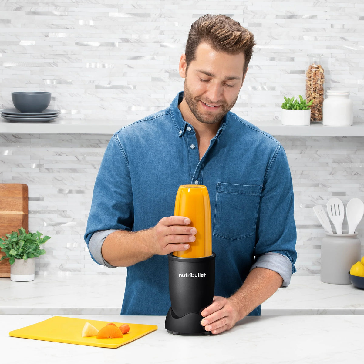 32 oz 900 Watt Personal Blender Z4796