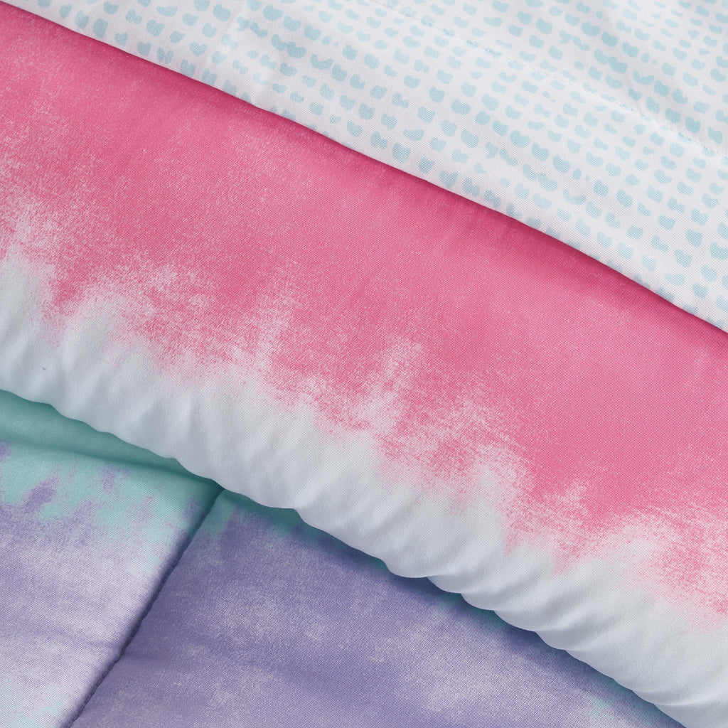 Twin 5 Piece Polyester Microfiber Comforter Set A94570