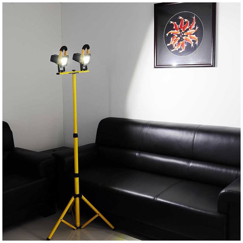 Rechargeable LED Flood Light with Tripod Stand V401131