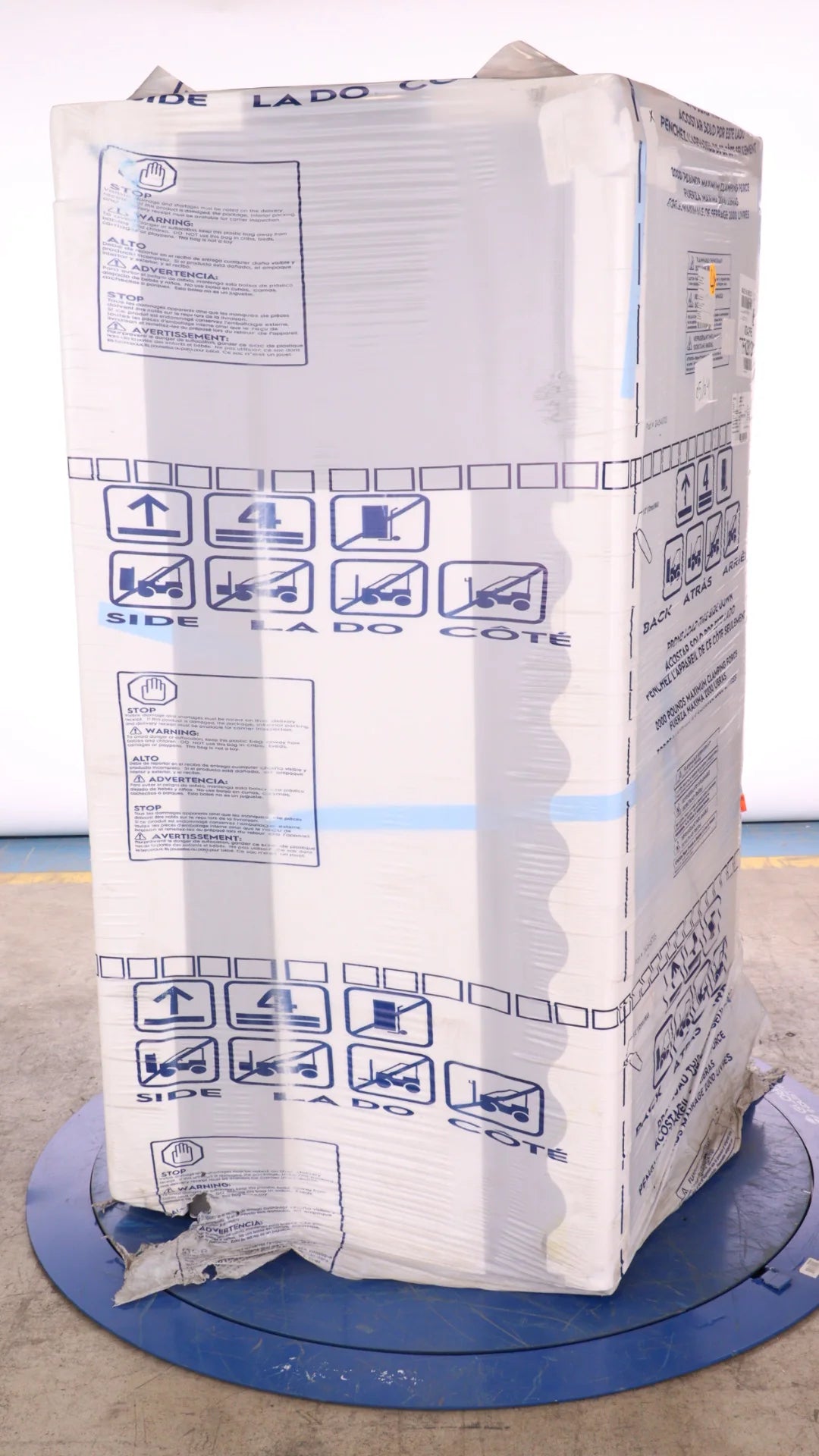 36 In 28.8 Cu. Ft. Stainless Steel French Door Refrigerator L4795