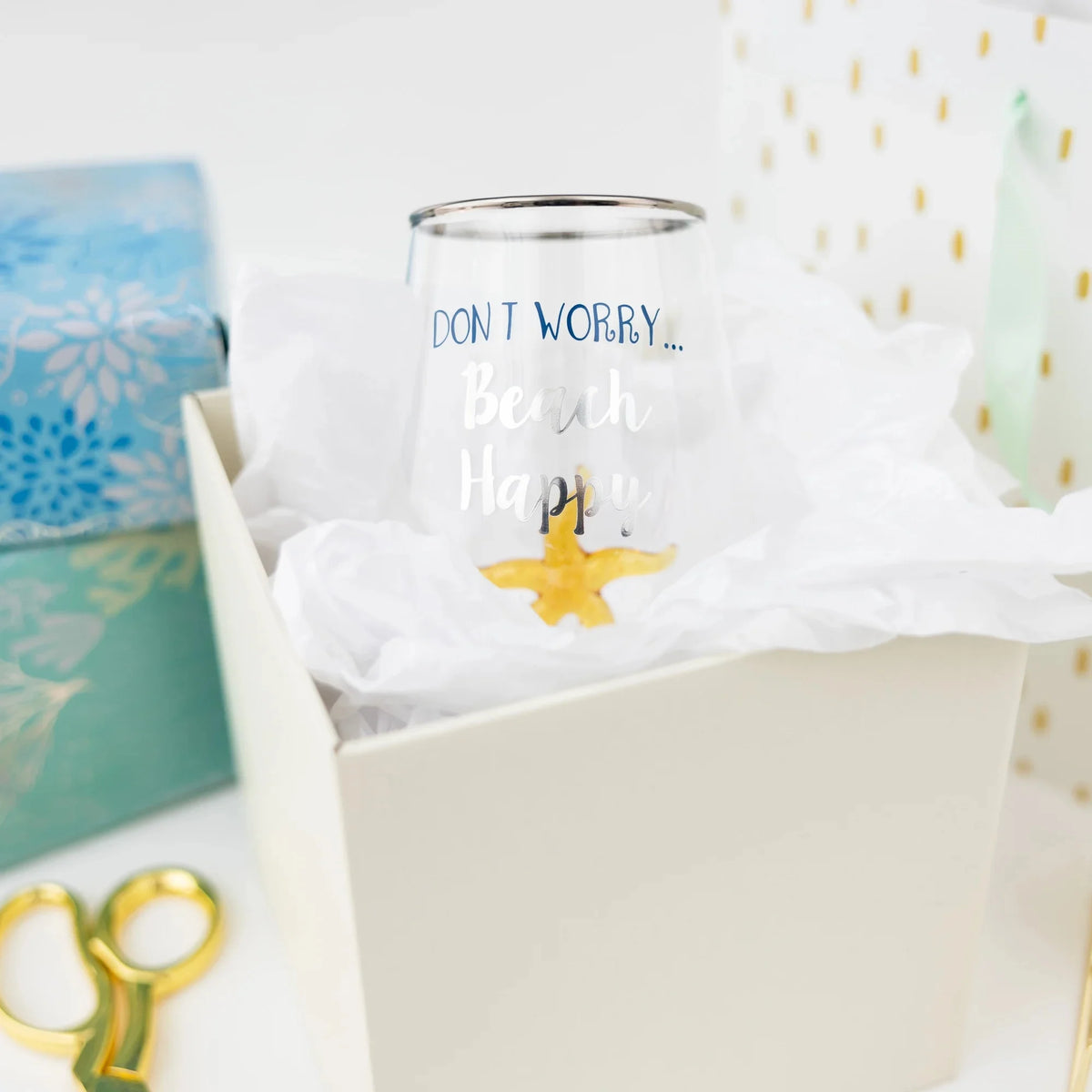 19 oz. Stemless Wine Glass with 3-D Figurine B638435