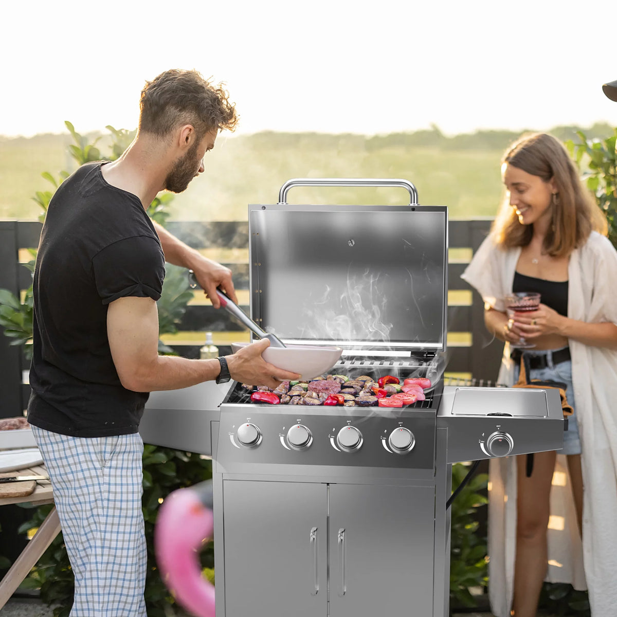 5-Burner Propane Gas BBQ Grill with Side Burner T76413