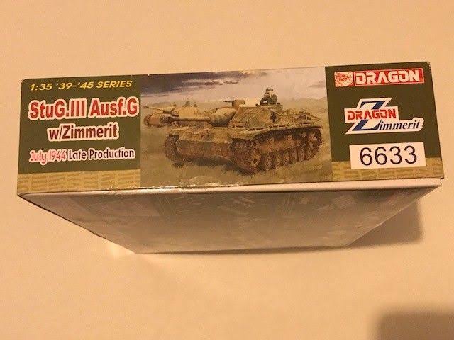 1/35 Scale Model Building Kit D525