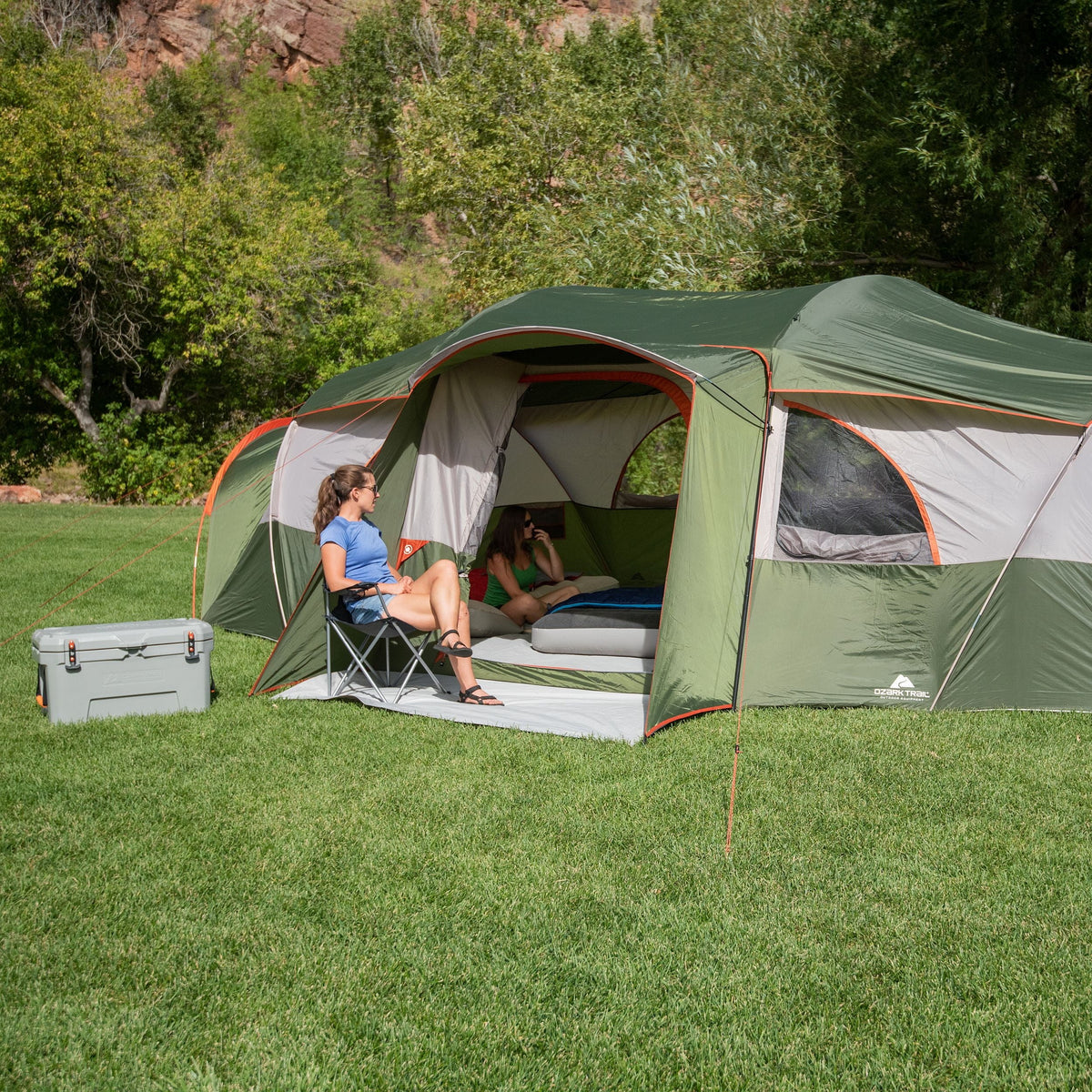 18-Person Cabin Tent with 3 Covered Entrances G26063
