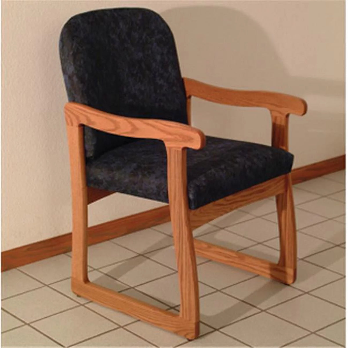 Medium Oak Wooden Guest Chair P897