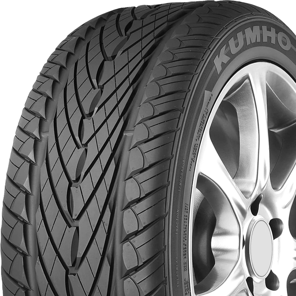 Set of 4 High Performance Tires R486997