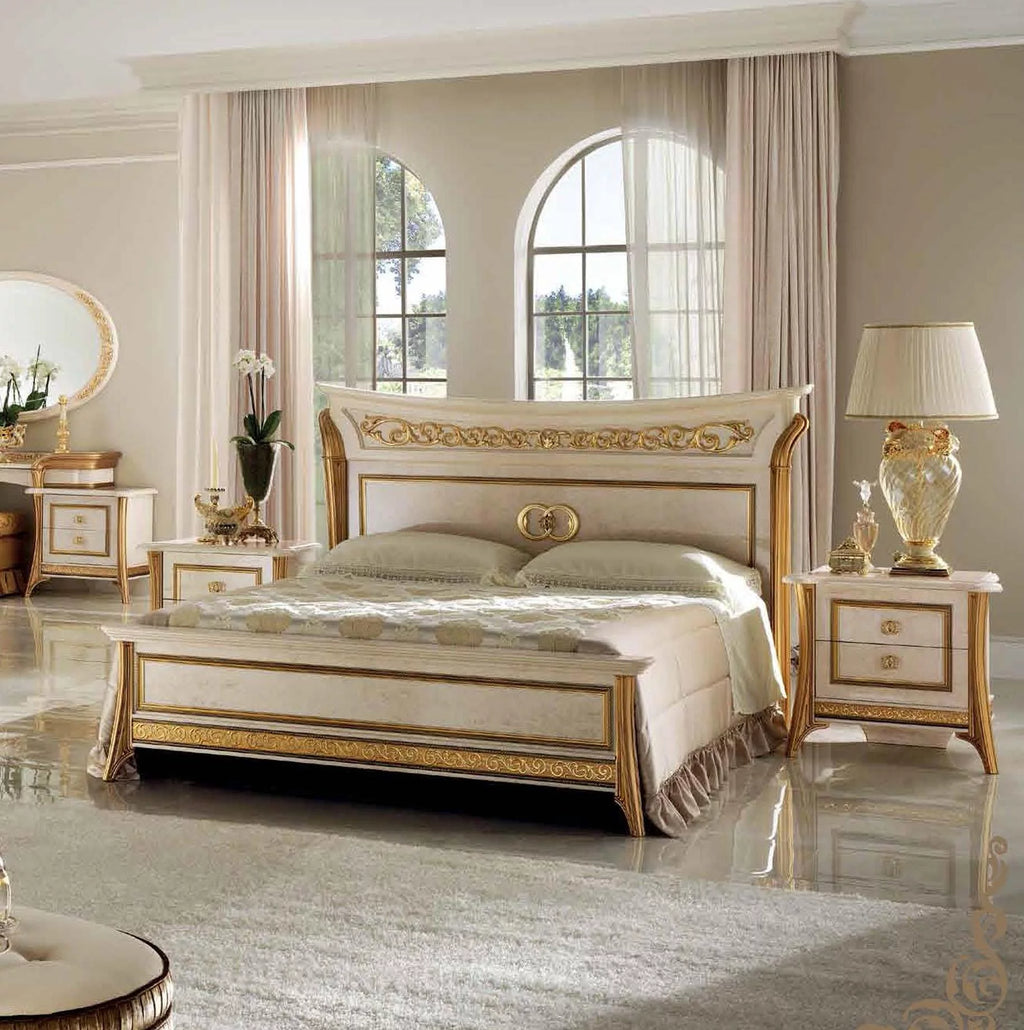 Ivory Carved Gold Queen Bedroom Set C687140